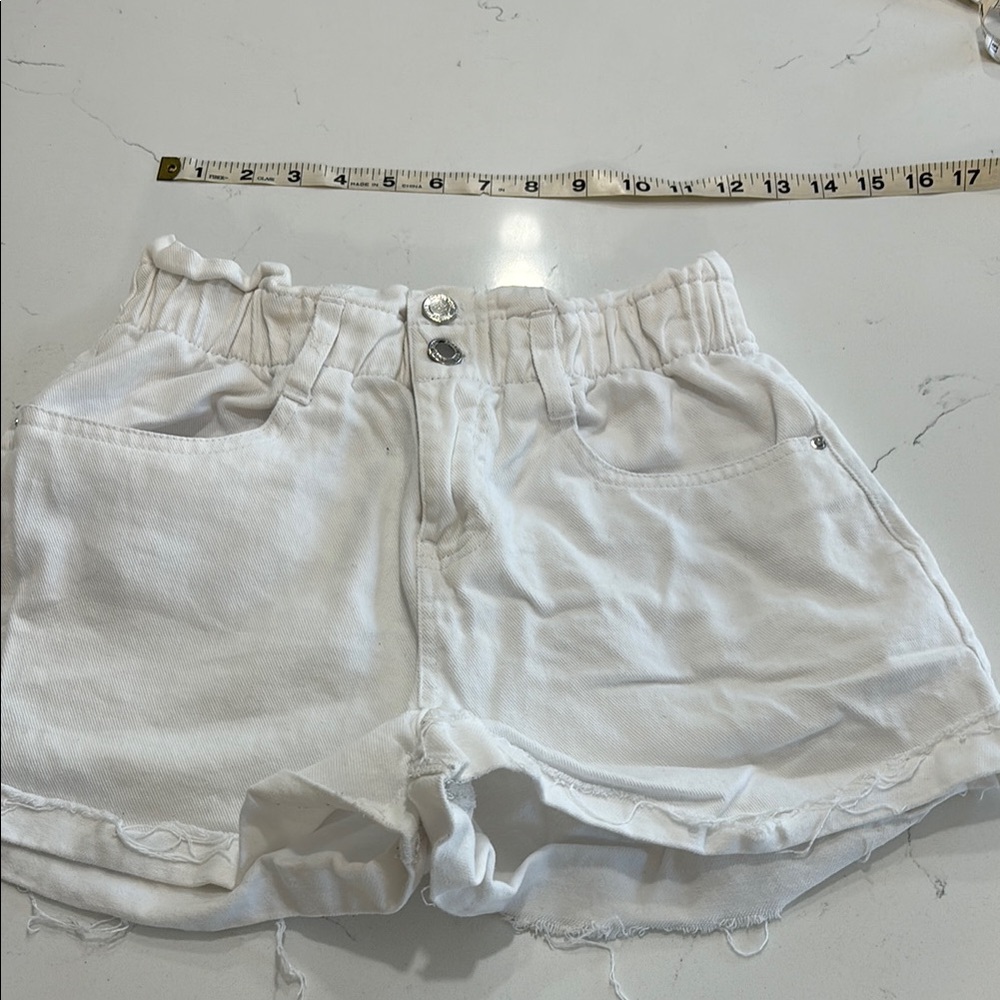 Women's White Casual Jean Shorts – Angels Kiss (EU Size 27 / Waist 27" Size 4/6)
